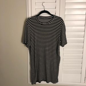 Stripped t-shirt dress
